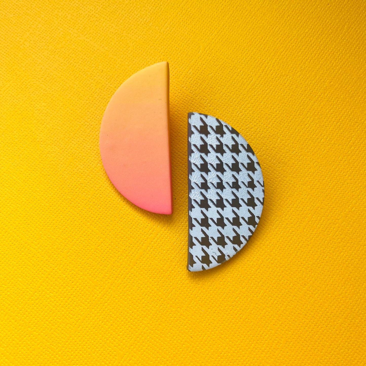 Media Lunas Statement Studs