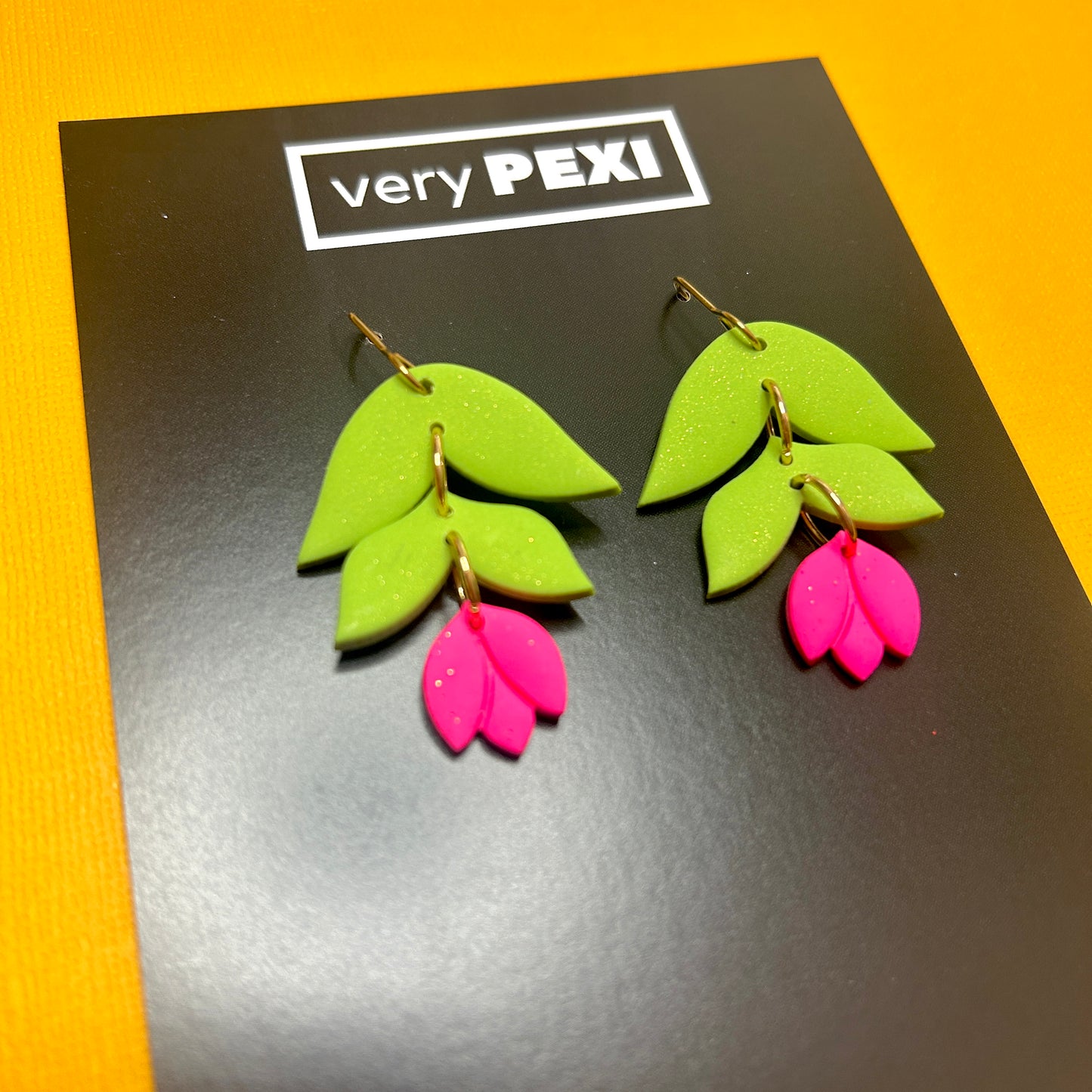 Tulip Flower Dangles - Neon Pink